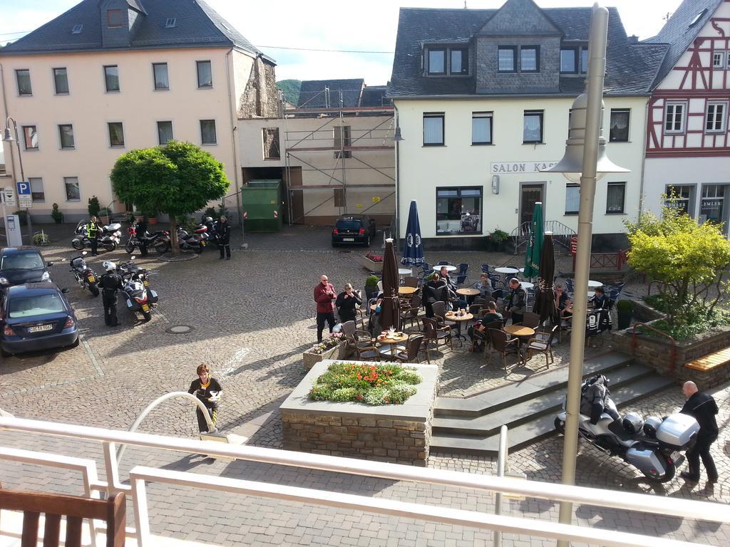 Pension "Am Markt" トライス・カーデン エクステリア 写真